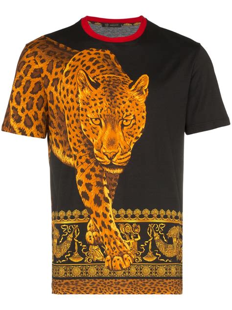 versace t shirt stampa leopardo|Versace all.